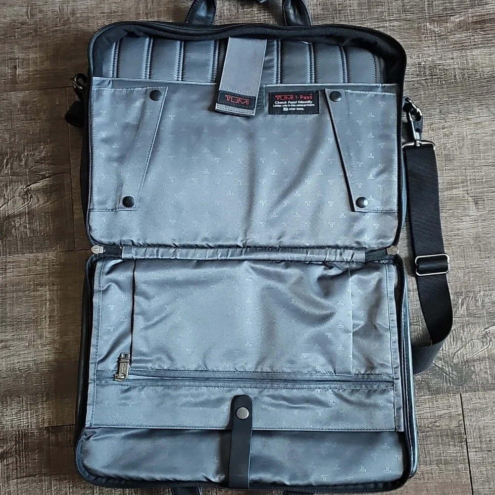 Tumi - Leather Briefcase